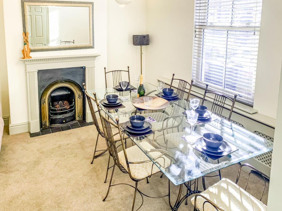 The Vines - Stunning Period Home With Free Parking York Kültér fotó