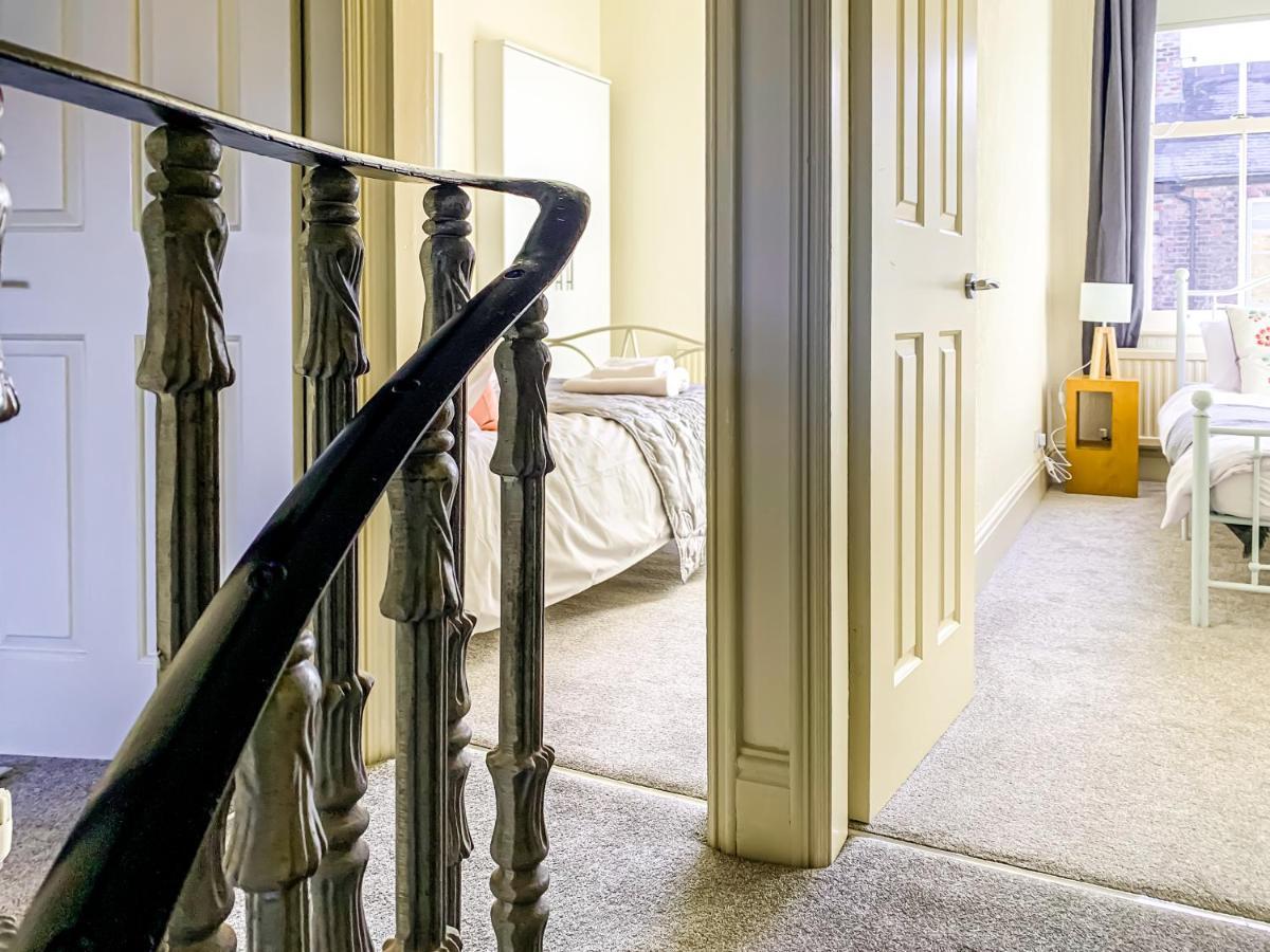 The Vines - Stunning Period Home With Free Parking York Kültér fotó
