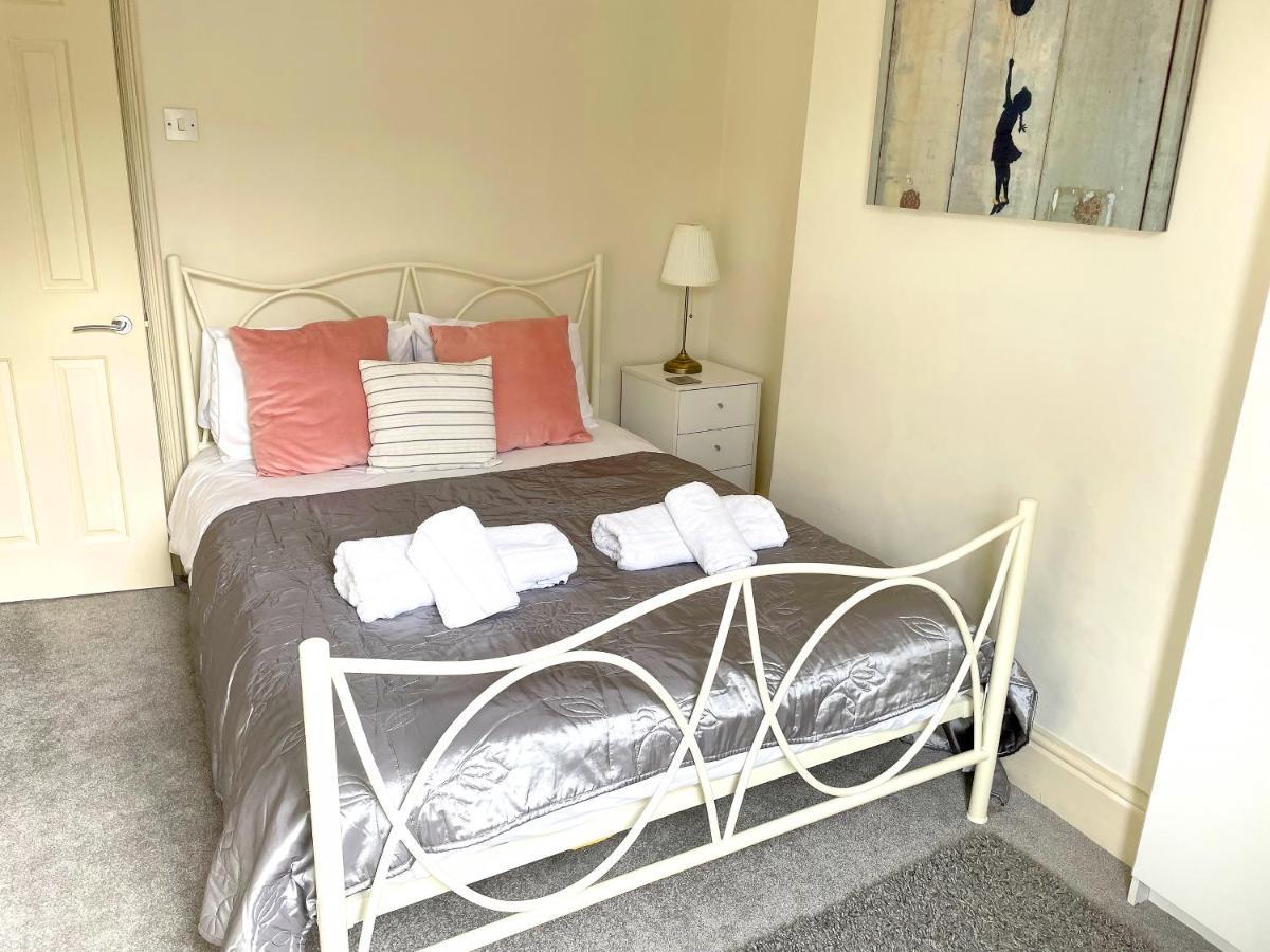 The Vines - Stunning Period Home With Free Parking York Kültér fotó