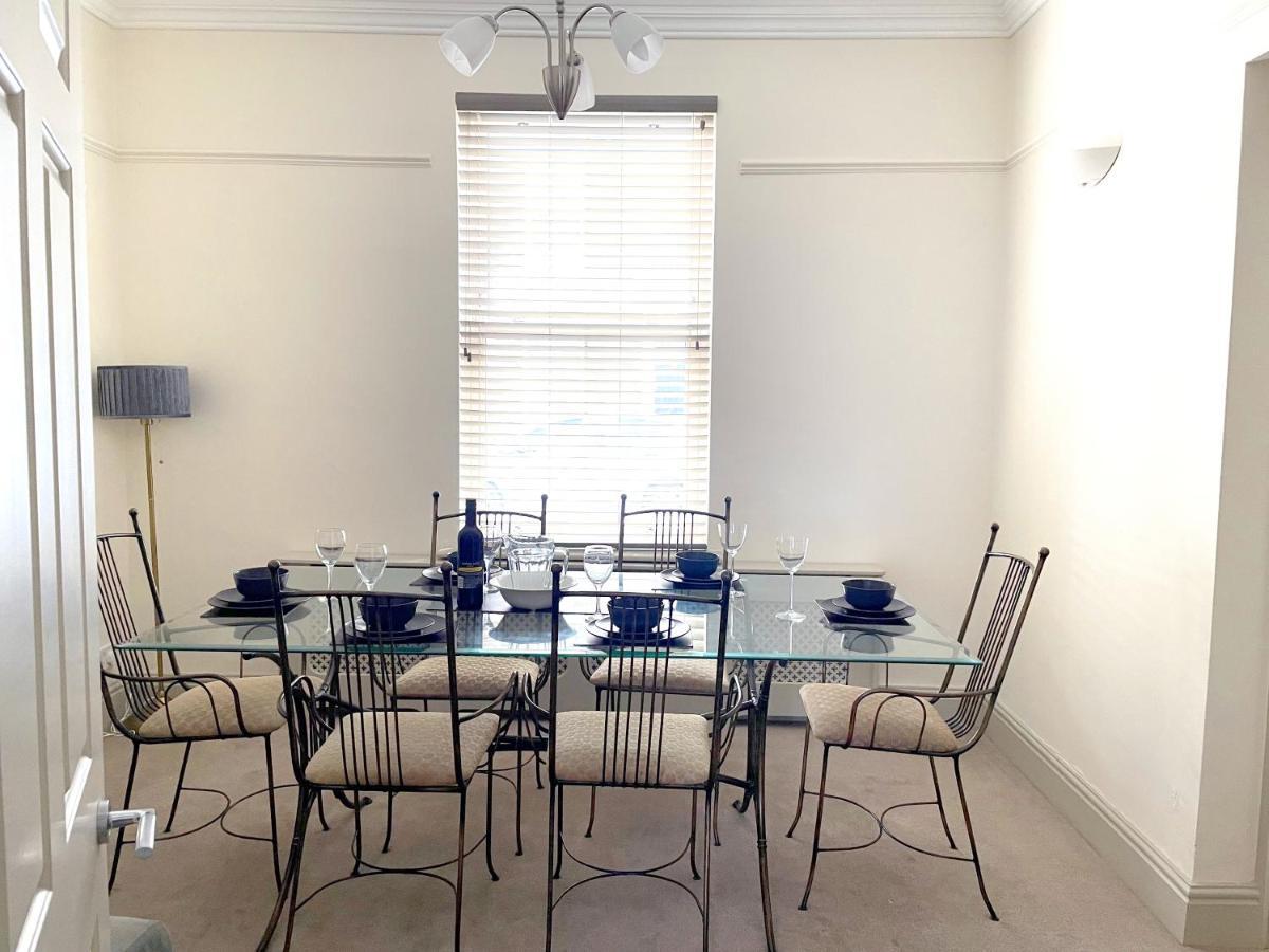The Vines - Stunning Period Home With Free Parking York Kültér fotó