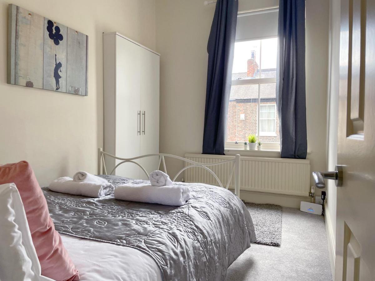 The Vines - Stunning Period Home With Free Parking York Kültér fotó